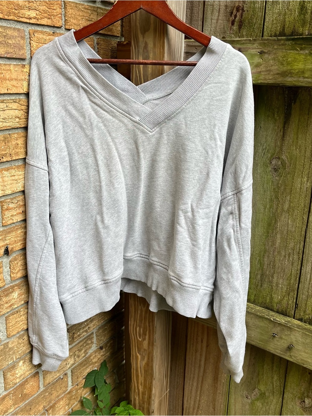 Aerie Oversized Light Gray V-Neck Relaxed Pullover Sweatshirt